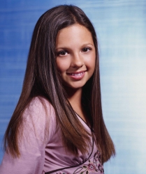 Photos de Mackenzie Rosman - Saison 8 - 1
